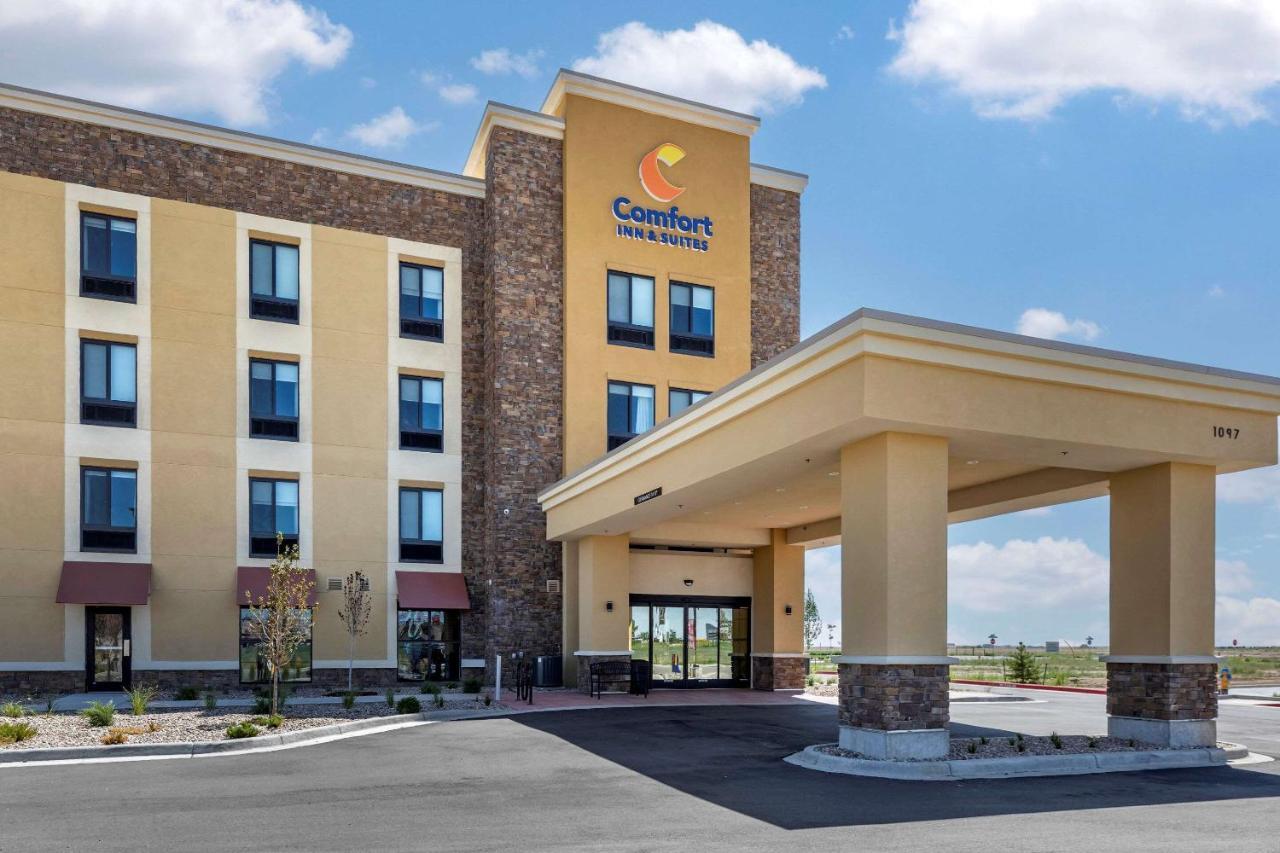 Strasburg Comfort Inn & Suites Bennett מראה חיצוני תמונה