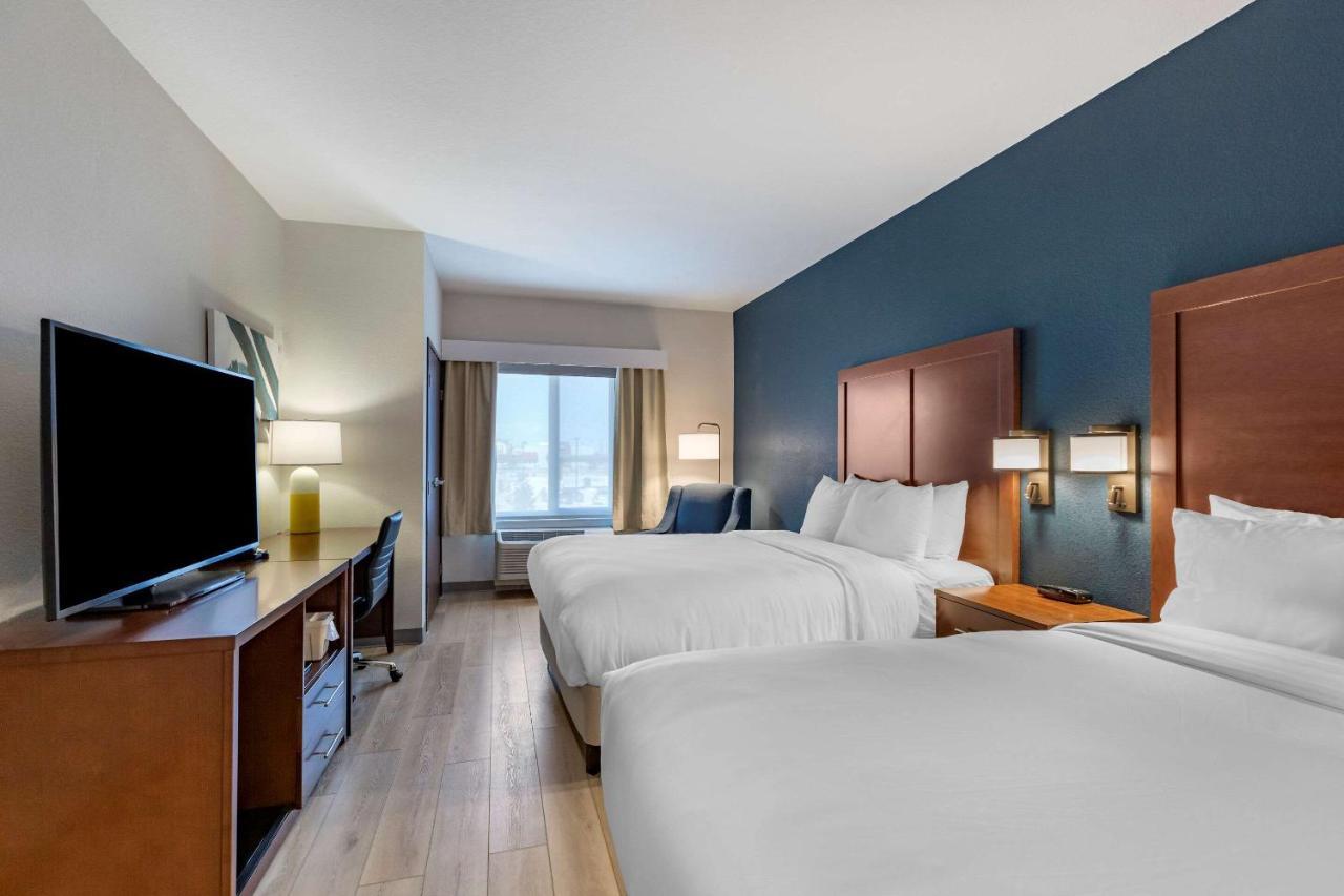 Strasburg Comfort Inn & Suites Bennett מראה חיצוני תמונה